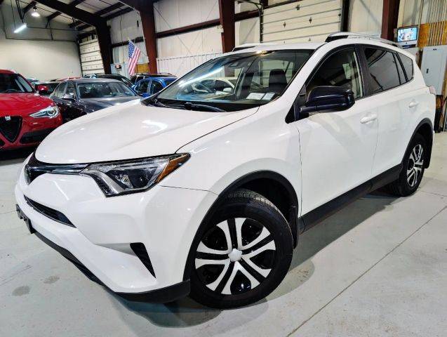 2017 Toyota RAV4 LE AWD photo
