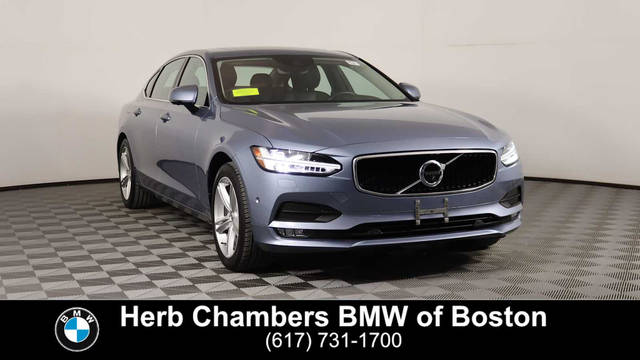 2018 Volvo S90 Momentum AWD photo