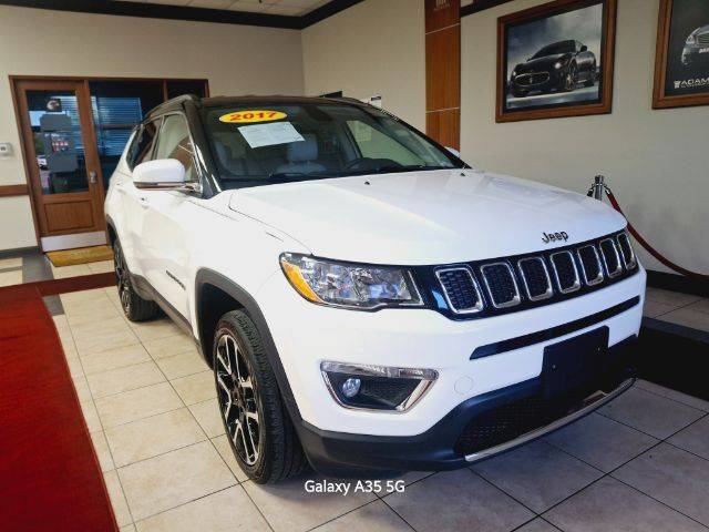 2017 Jeep Compass Limited 4WD photo