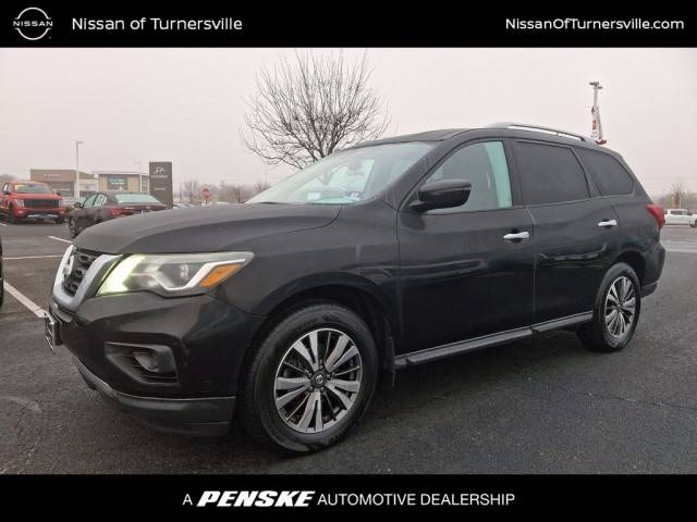 2017 Nissan Pathfinder S 4WD photo