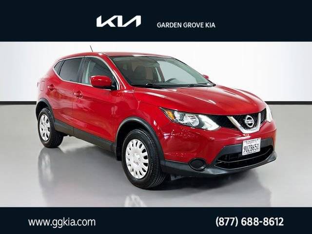 2017 Nissan Rogue Sport S FWD photo