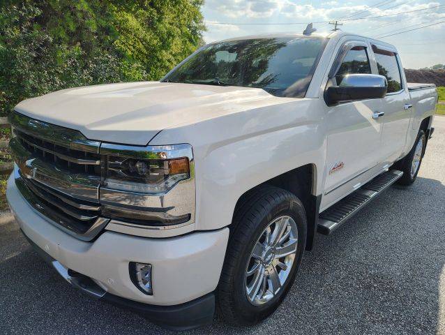 2017 Chevrolet Silverado 1500 High Country 4WD photo