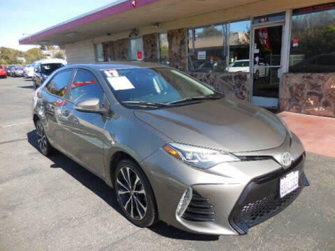 2017 Toyota Corolla SE FWD photo