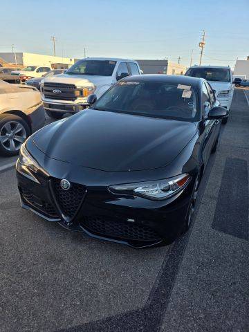 2017 Alfa Romeo Giulia Ti RWD photo