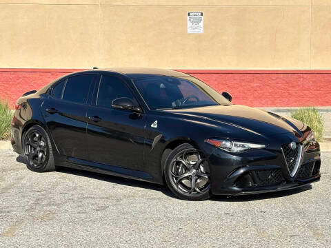 2017 Alfa Romeo Giulia  RWD photo