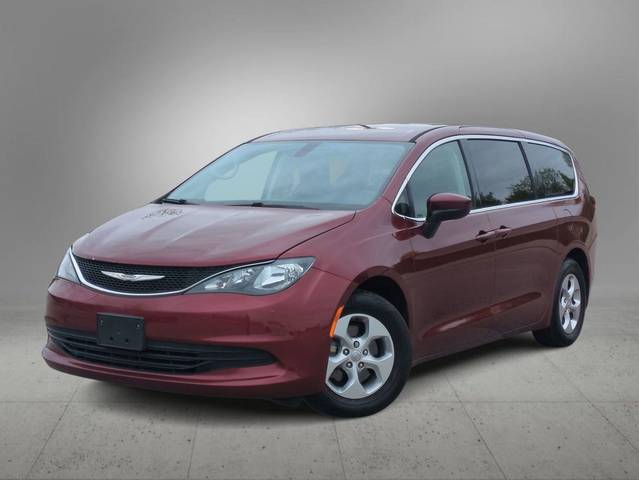2017 Chrysler Pacifica Minivan LX FWD photo