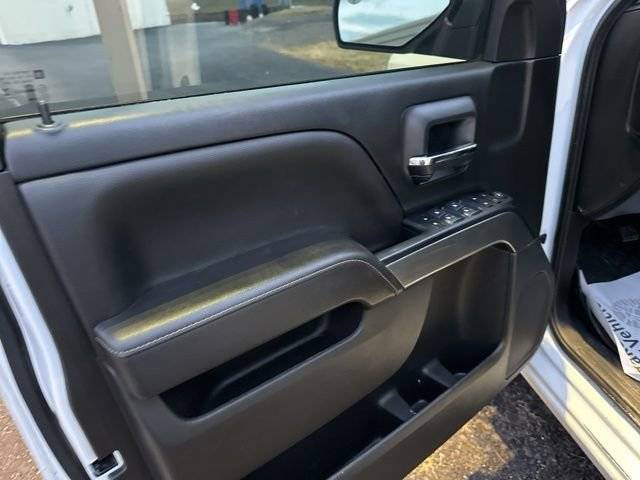 2017 Chevrolet Silverado 1500 LT RWD photo