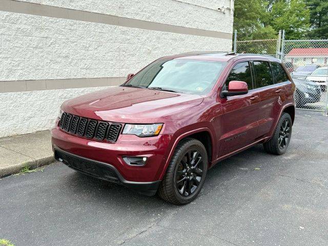 2017 Jeep Grand Cherokee Altitude RWD photo