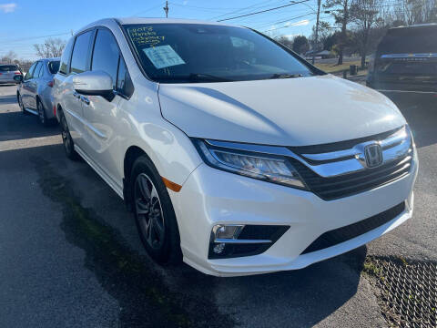 2018 Honda Odyssey Touring FWD photo