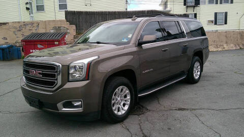 2016 GMC Yukon XL SLT 4WD photo