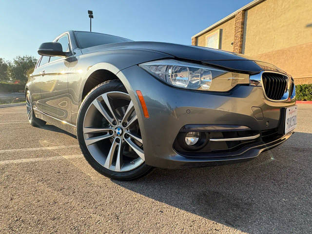 2017 BMW 3 Series 330i RWD photo