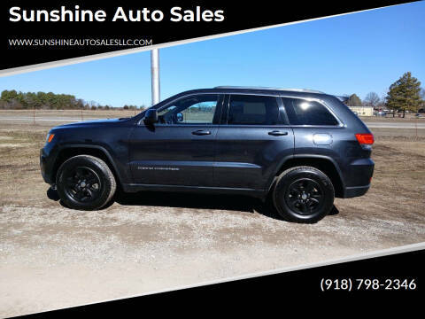 2016 Jeep Grand Cherokee Laredo 4WD photo