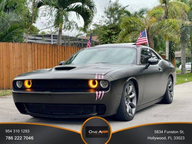 2015 Dodge Challenger R/T Scat Pack RWD photo