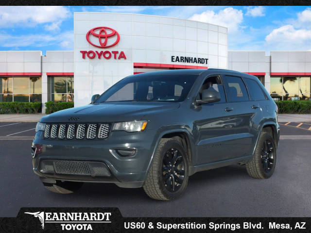 2017 Jeep Grand Cherokee Altitude 4WD photo