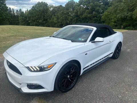 2016 Ford Mustang V6 RWD photo