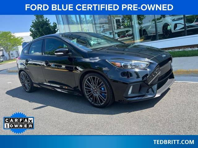 2017 Ford Focus RS AWD photo
