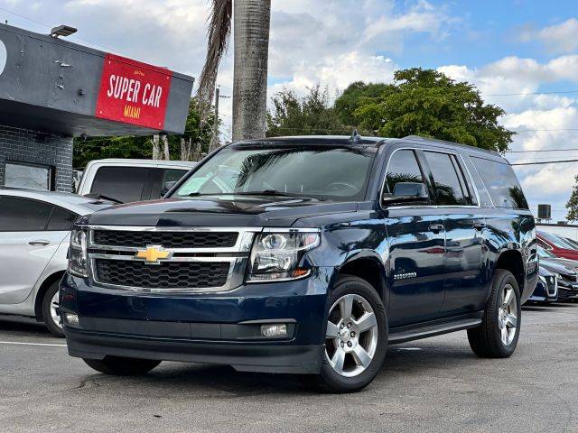 2017 Chevrolet Suburban LT RWD photo