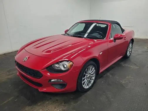 2017 FIAT 124 Spider Classica RWD photo