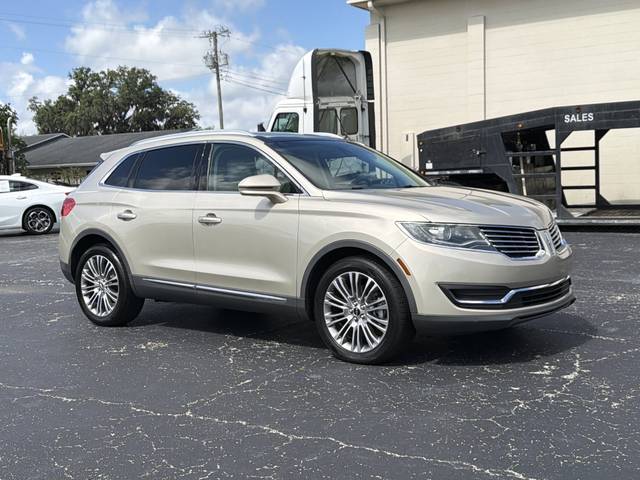 2017 Lincoln MKX Reserve AWD photo