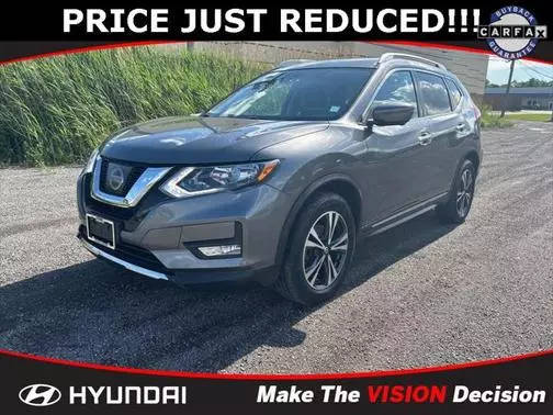 2017 Nissan Rogue SL AWD photo