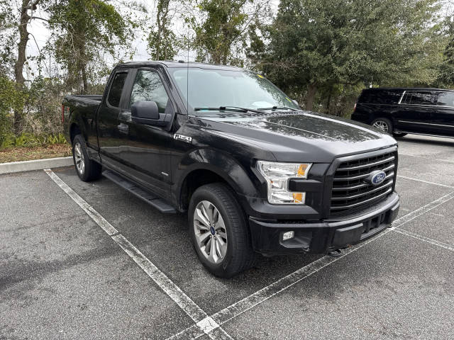 2017 Ford F-150 XL 4WD photo