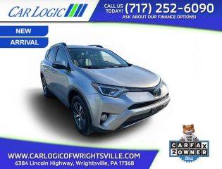 2017 Toyota RAV4 XLE AWD photo