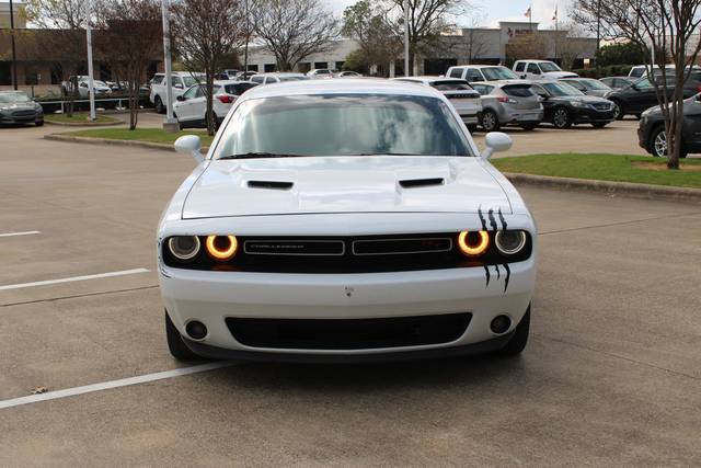 2017 Dodge Challenger R/T RWD photo