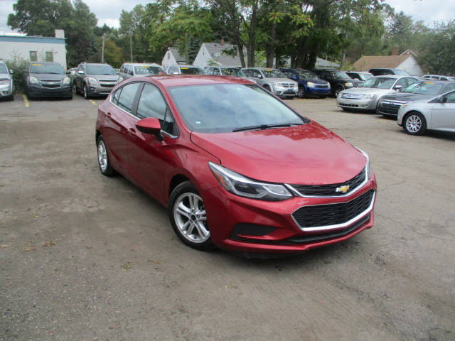 2017 Chevrolet Cruze LT FWD photo