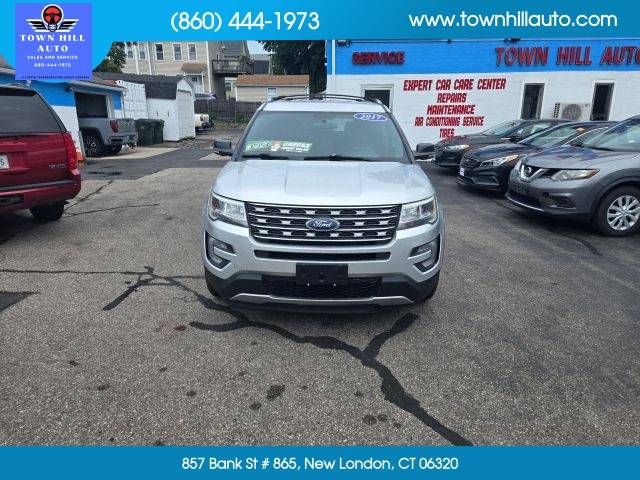 2017 Ford Explorer XLT 4WD photo
