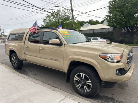 2017 Toyota Tacoma TRD Sport 4WD photo