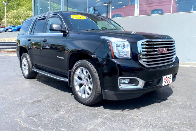 2017 GMC Yukon SLE 4WD photo