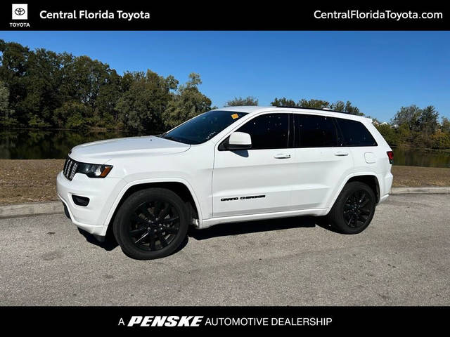 2017 Jeep Grand Cherokee Altitude RWD photo