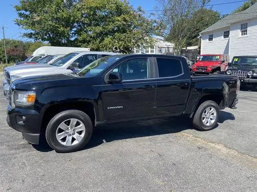 2017 GMC Canyon 4WD SLE 4WD photo