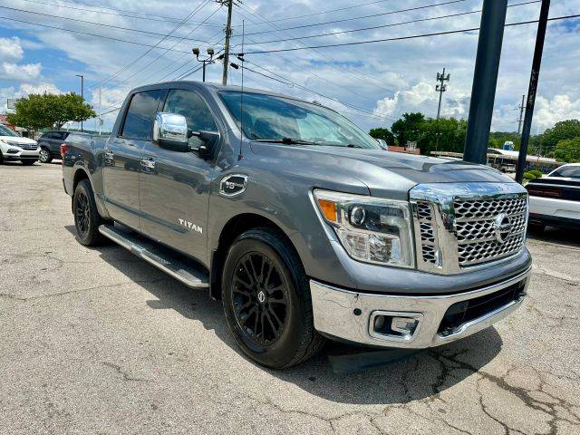 2017 Nissan Titan SL RWD photo