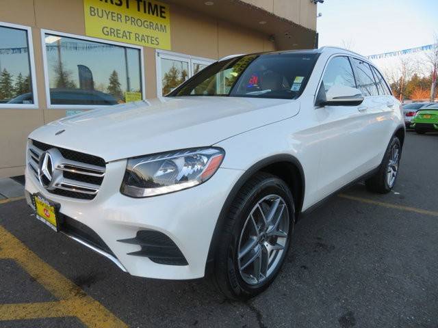 2017 Mercedes-Benz GLC-Class GLC 300 AWD photo