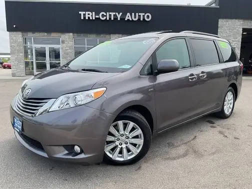 2017 Toyota Sienna XLE AWD photo