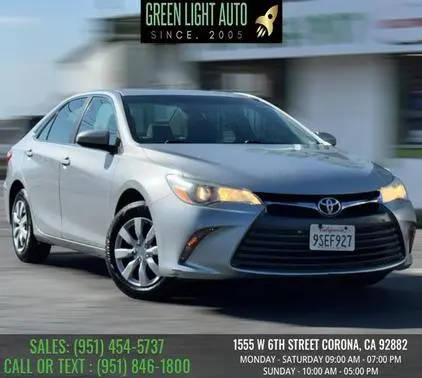 2017 Toyota Camry LE FWD photo