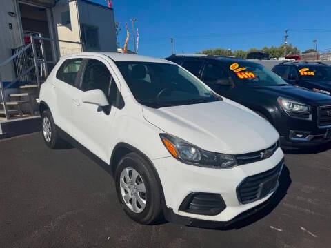 2017 Chevrolet Trax LS FWD photo