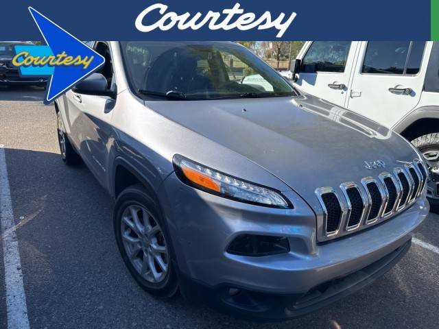 2017 Jeep Cherokee Latitude FWD photo