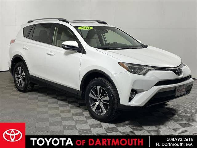2017 Toyota RAV4 XLE AWD photo