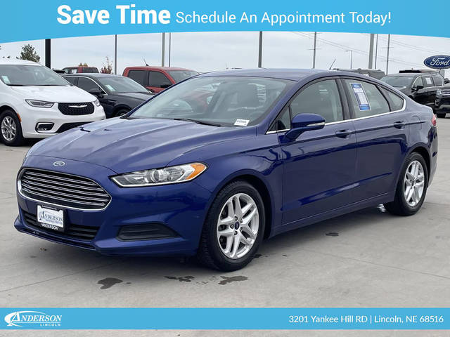 2016 Ford Fusion SE FWD photo