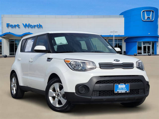 2017 Kia Soul Base FWD photo