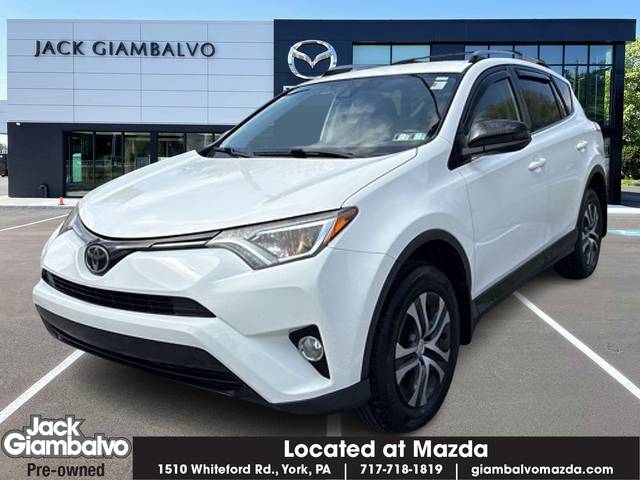 2017 Toyota RAV4 LE AWD photo