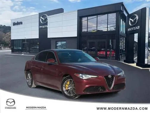 2017 Alfa Romeo Giulia  AWD photo
