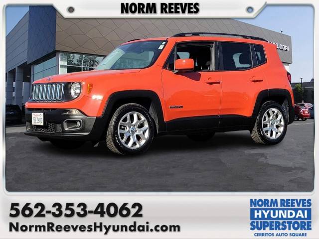 2017 Jeep Renegade Latitude FWD photo