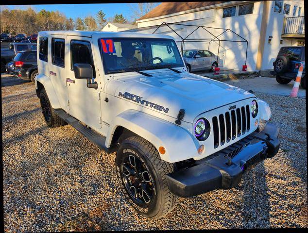 2017 Jeep Wrangler Unlimited Smoky Mountain 4WD photo