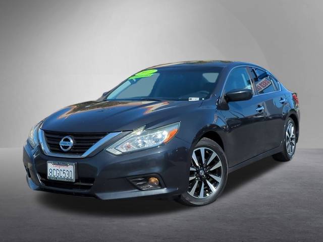 2017 Nissan Altima 2.5 SV FWD photo