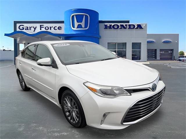 2018 Toyota Avalon Hybrid Limited FWD photo