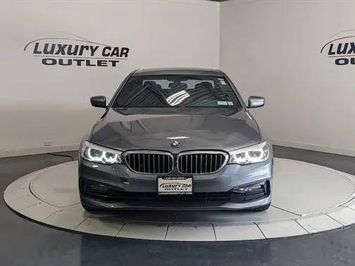 2017 BMW 5 Series 530i xDrive AWD photo