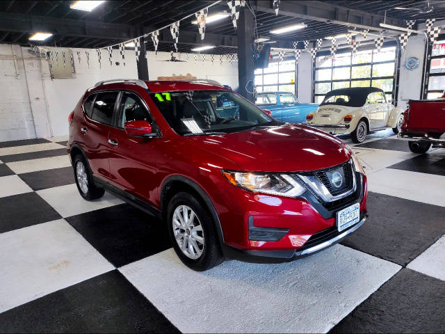2017 Nissan Rogue SV AWD photo